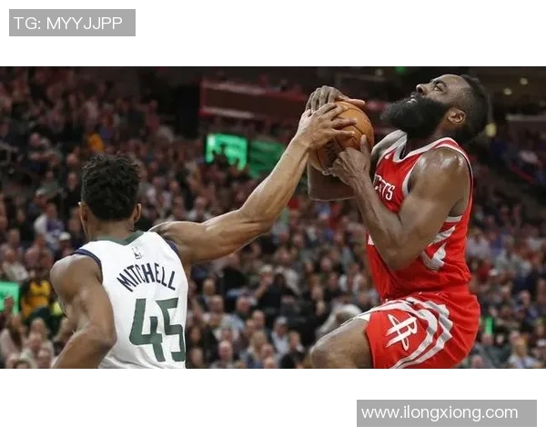 火箭逆转尼克斯,哈登砍下29分——惊心动魄的赛场之夜